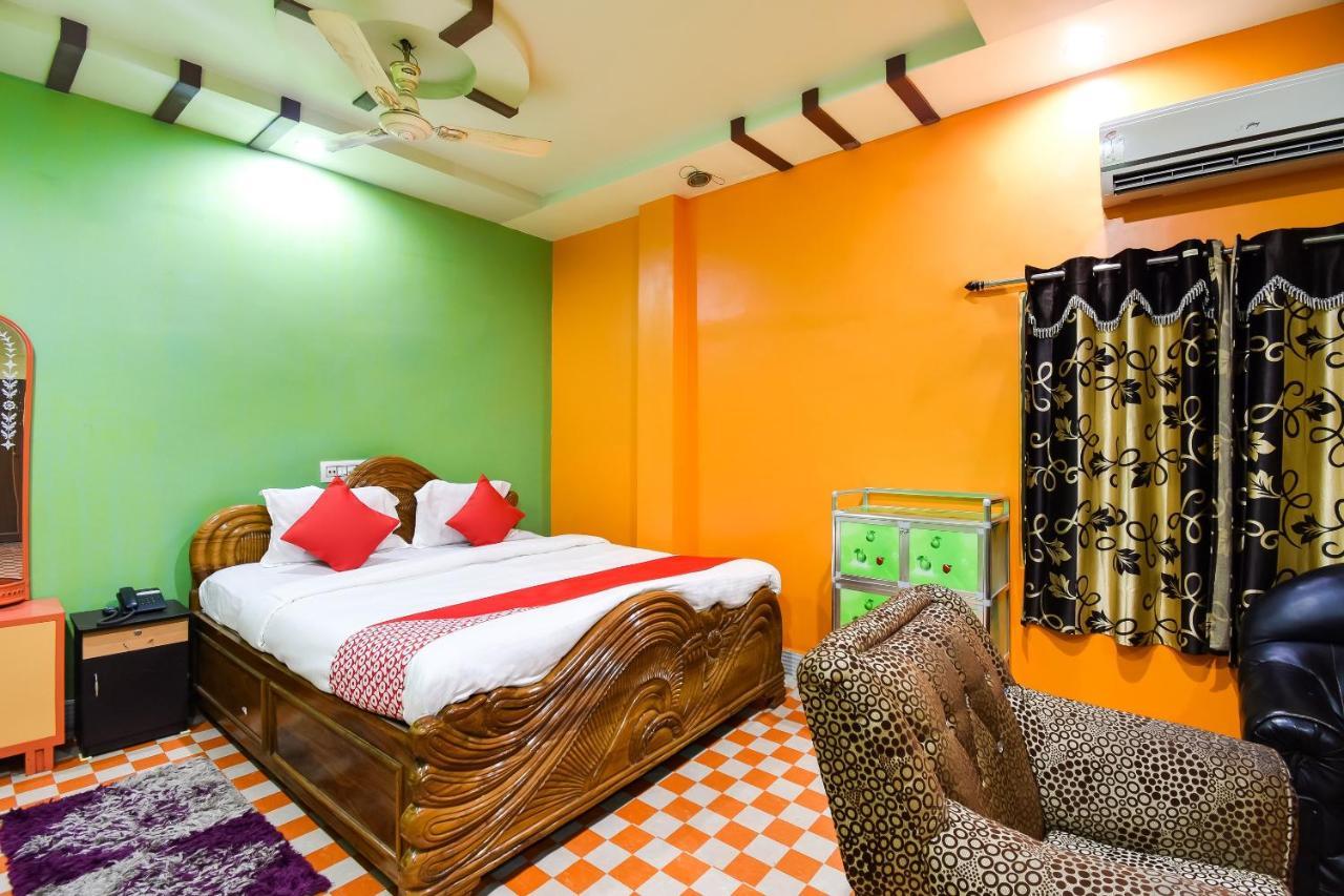 Oyo 44160 Hotel Sahana Jangipur Kültér fotó